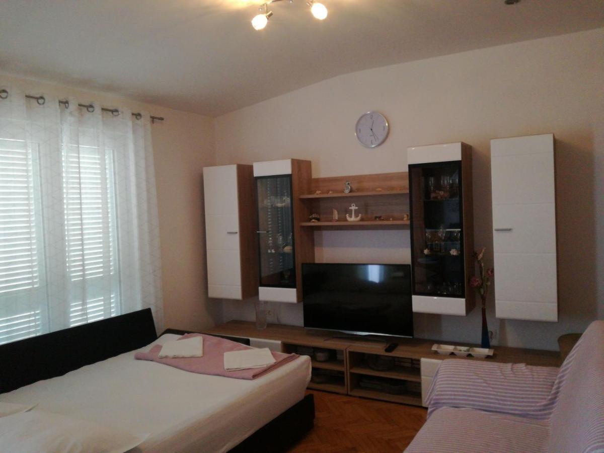 Apartments Culav Макарска Экстерьер фото